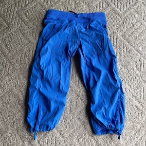 Lululemon cropped mid-rise pants